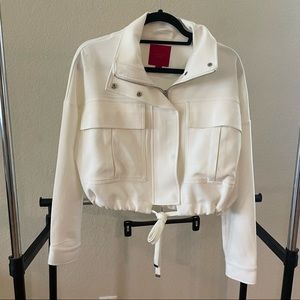 Jennifer Lopez white jacket